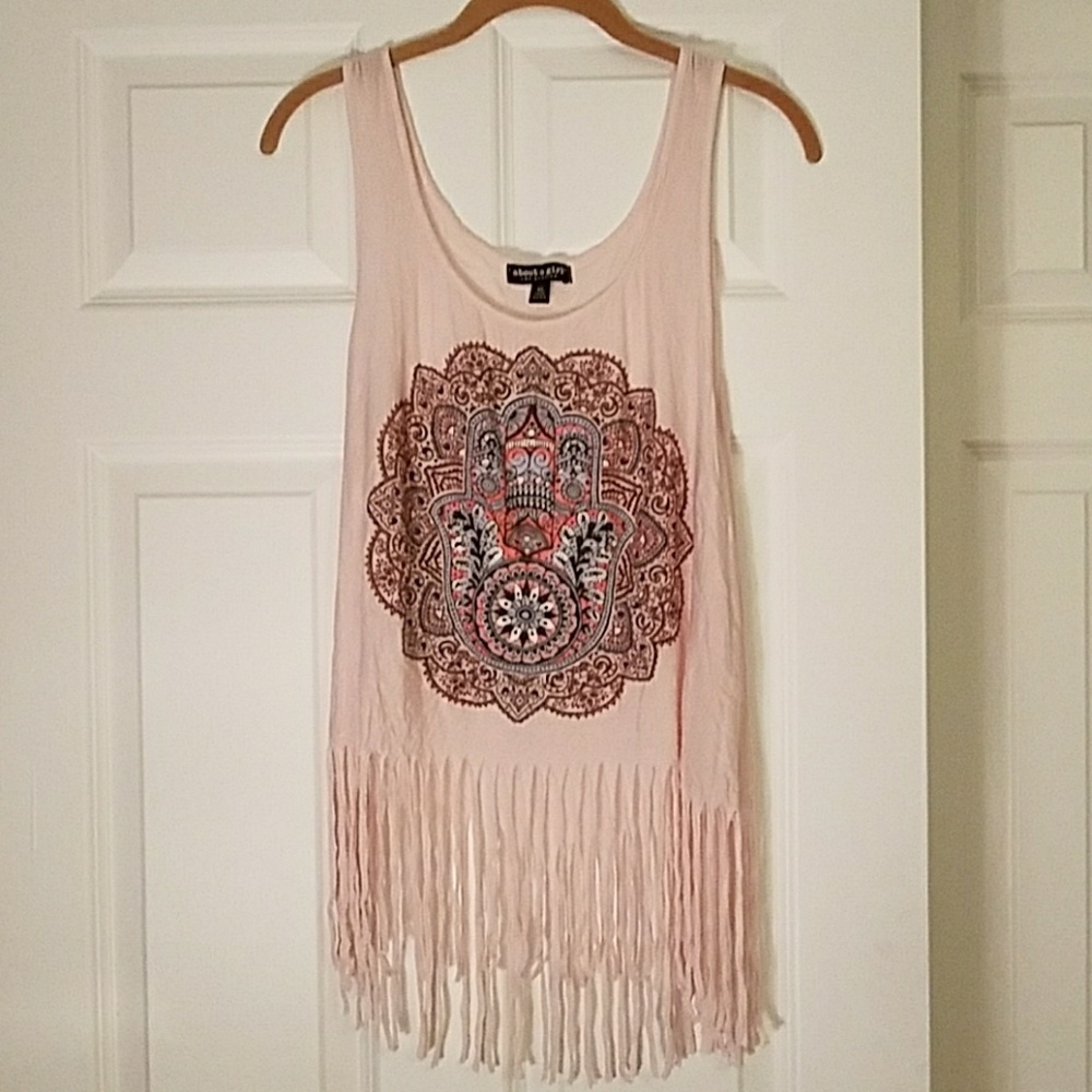 Tank with fringe